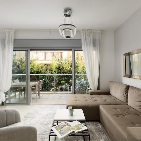 Quiet Hideaway & Terrace Near Beach By Feelhome 텔아비브 외부 사진