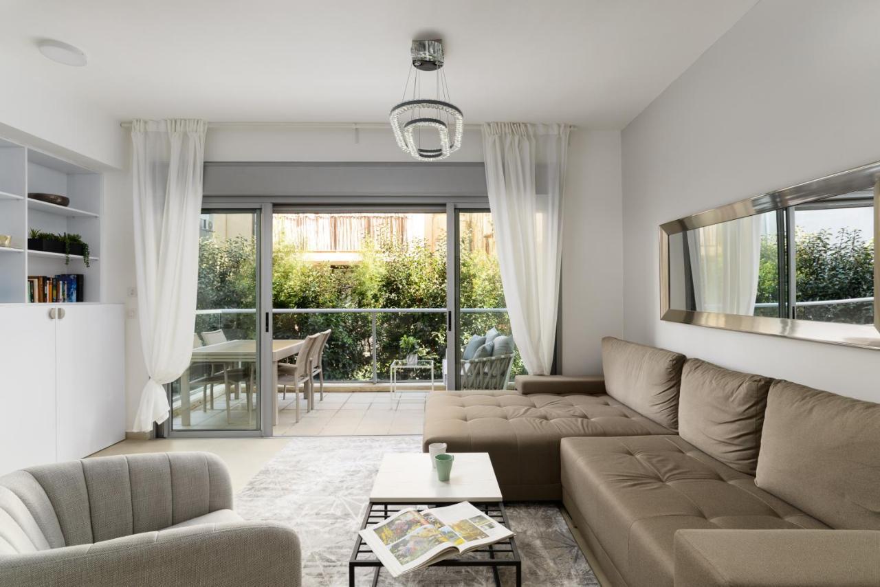 Quiet Hideaway & Terrace Near Beach By Feelhome 텔아비브 외부 사진