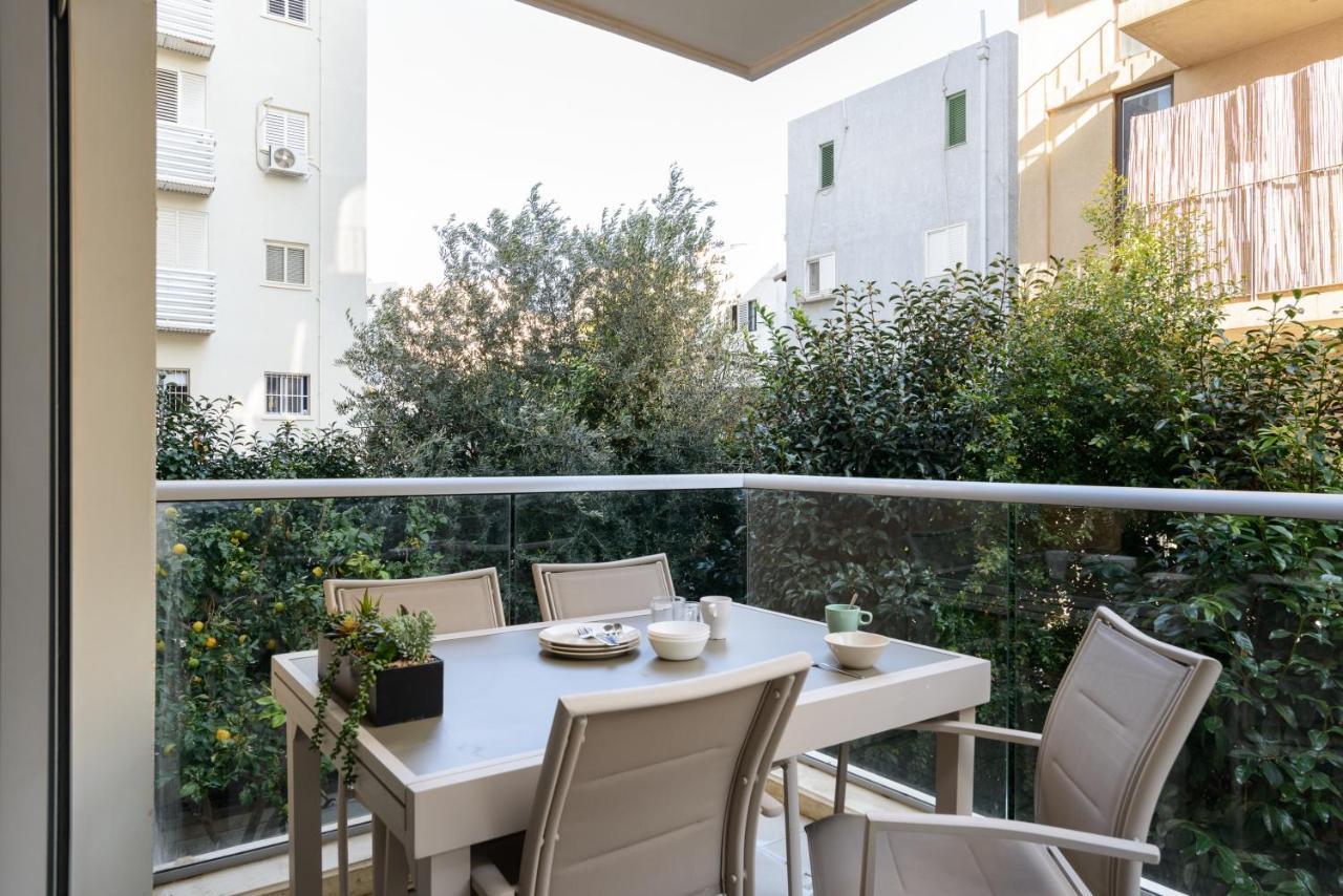 Quiet Hideaway & Terrace Near Beach By Feelhome 텔아비브 외부 사진